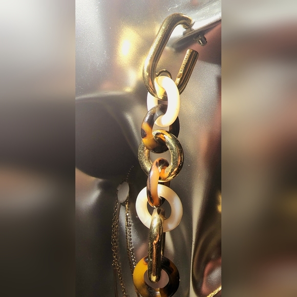 Baublebar 4 inch leopard print, white and gold chain link drop earrings - Picture 4 of 5